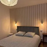 Paisible 8 Pers Avec Jardin Proche Parc Le Pal - Fr-1-489-613 Diou (Allier)