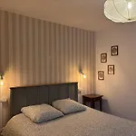 Paisible 8 Pers Avec Jardin Proche Parc Le Pal - Fr-1-489-613 Holiday home