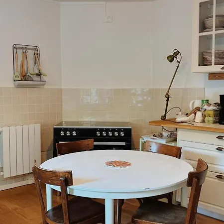 Дом отдыха Paisible 8 Pers Avec Jardin Proche Parc Le Pal - Fr-1-489-613 Diou (Allier)