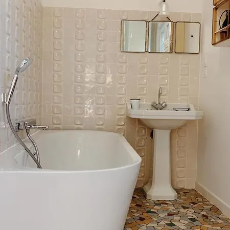 Дом отдыха Paisible 8 Pers Avec Jardin Proche Parc Le Pal - Fr-1-489-613 *
